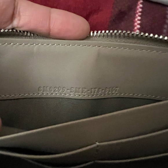 Fendi wallet - Picture 2 of 4